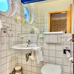 Gaestehaus Weserblick Am Weser-sandstrand *