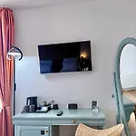 Gaestehaus Weserblick Am Weser-sandstrand Alloggio in famiglia
