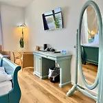 Gaestehaus Weserblick Am Weser-sandstrand Alloggio in famiglia