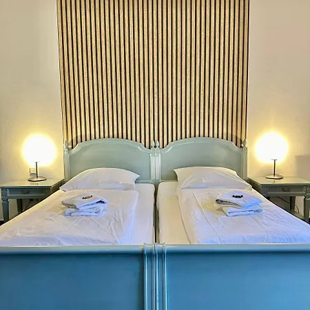 Gaestehaus Weserblick Am Weser-sandstrand ホームステイ *