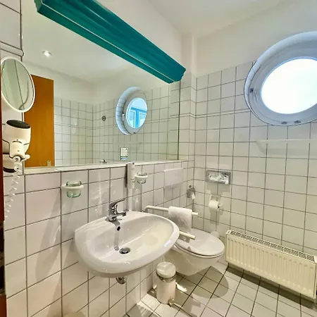 Gaestehaus Weserblick Am Weser-sandstrand Berne