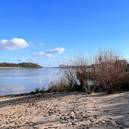 Gaestehaus Weserblick Am Weser-sandstrand Ubytování v soukromí Berne
