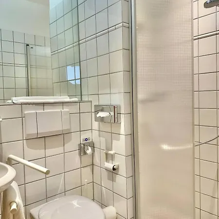 Gaestehaus Weserblick Am Weser-sandstrand