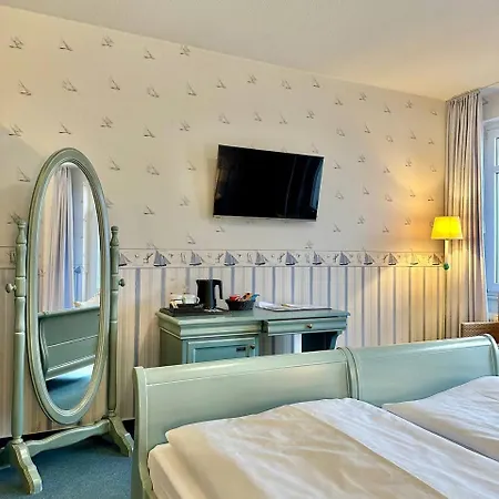 Gaestehaus Weserblick Am Weser-sandstrand Séjour chez l'habitant Berne