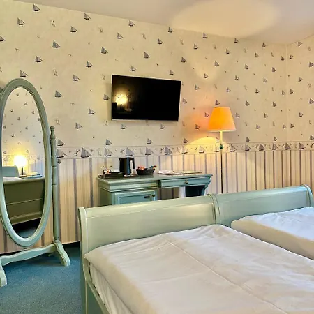 Gaestehaus Weserblick Am Weser-sandstrand * Berne