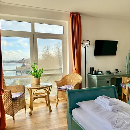 ホームステイ Gaestehaus Weserblick Am Weser-sandstrand Berne