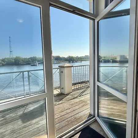Gaestehaus Weserblick Am Weser-sandstrand 民宿 *