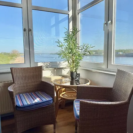 ホームステイ Gaestehaus Weserblick Am Weser-sandstrand *