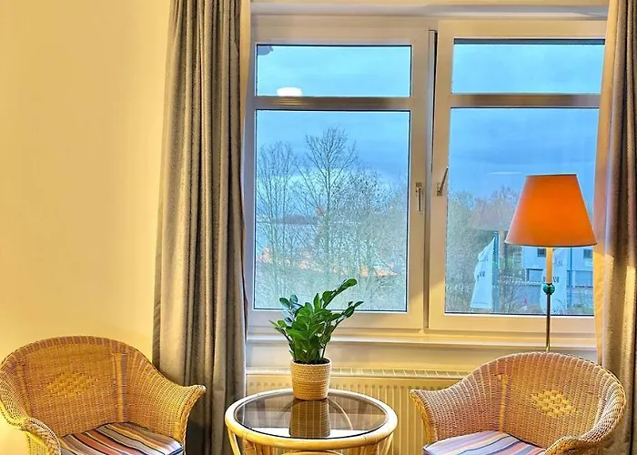 Gaestehaus Weserblick Am Weser-sandstrand * Berne
