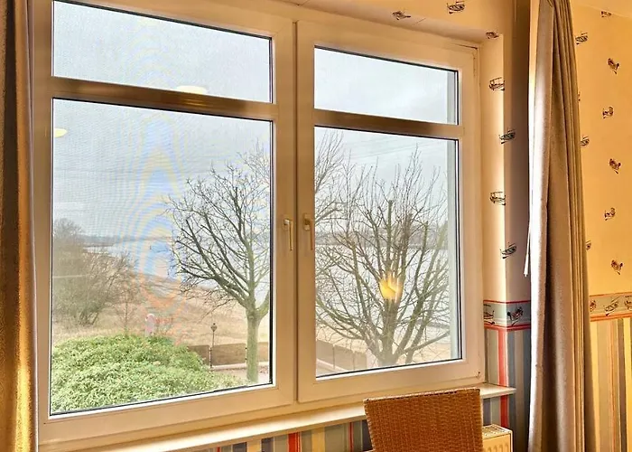 Gaestehaus Weserblick Am Weser-sandstrand Berne