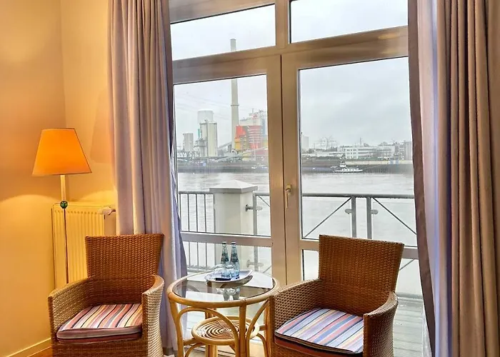 Gaestehaus Weserblick Am Weser-sandstrand