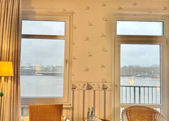 Gaestehaus Weserblick Am Weser-sandstrand Alloggio in famiglia