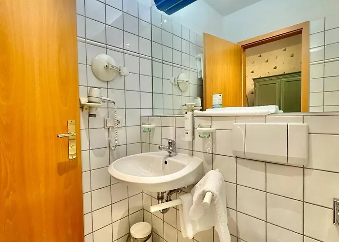 Gaestehaus Weserblick Am Weser-sandstrand Berne