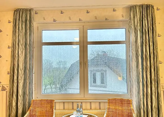 Gaestehaus Weserblick Am Weser-sandstrand Alloggio in famiglia Berne