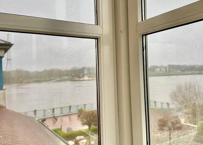 Gaestehaus Weserblick Am Weser-sandstrand Habitación en casa particular *