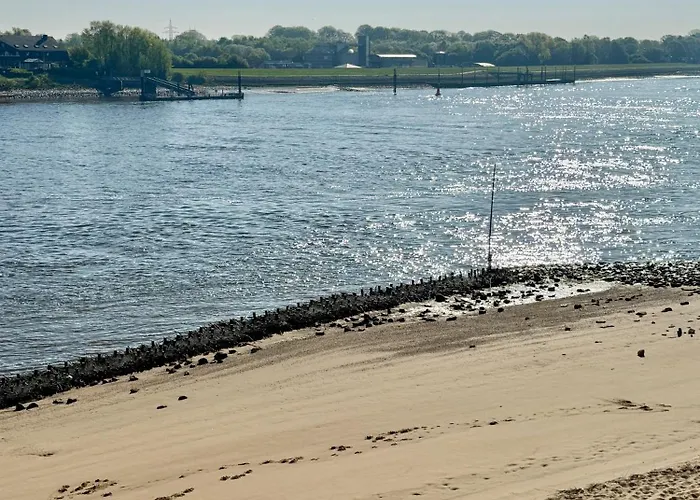 Gaestehaus Weserblick Am Weser-sandstrand Rum i privatbostad Berne