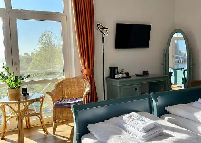 Gaestehaus Weserblick Am Weser-sandstrand * Berne