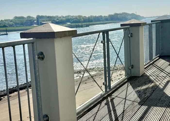 Gaestehaus Weserblick Am Weser-sandstrand